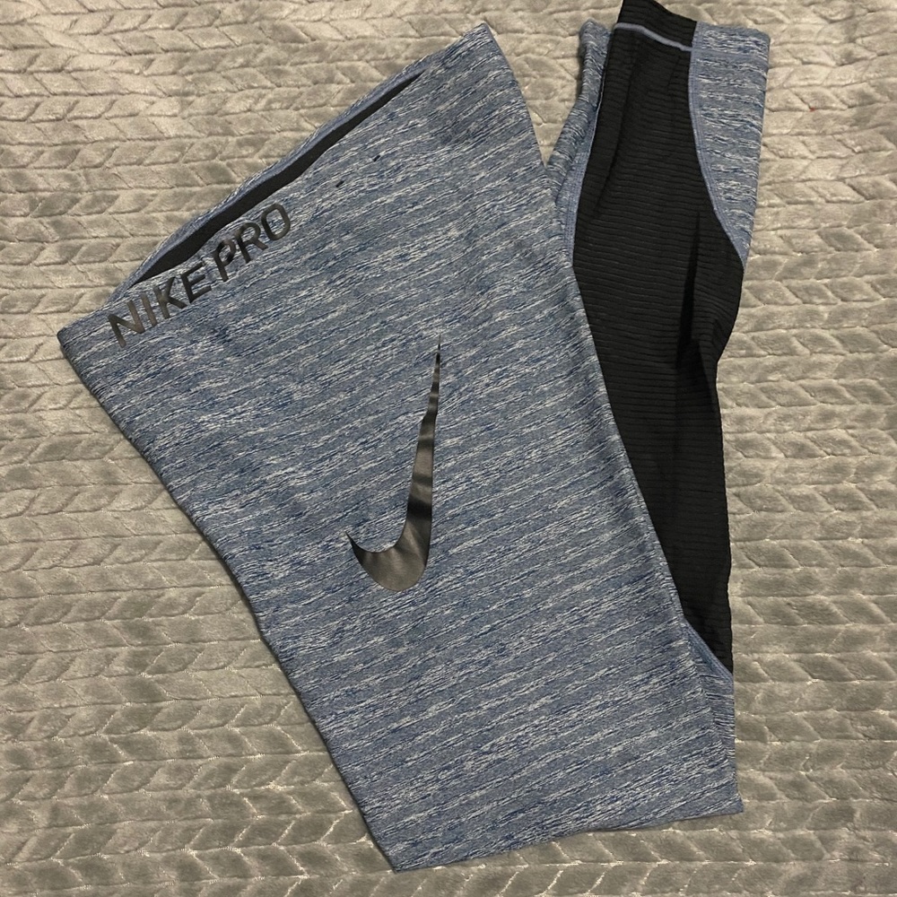 Nike leggings